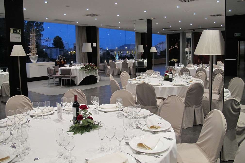 Hotel Sercotel Ciutat D'Alcoi Restaurante foto
